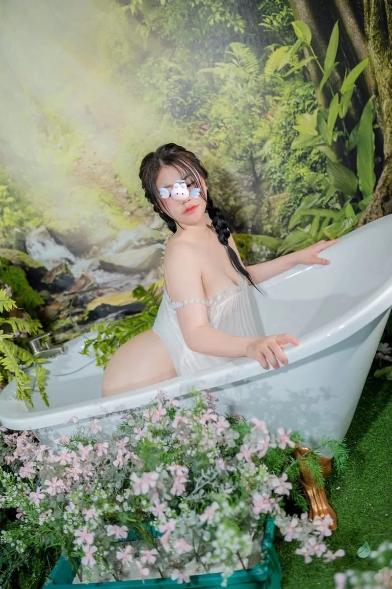 Ngọc Thảo 2k2 Xinh xinh Dâm Dâm
