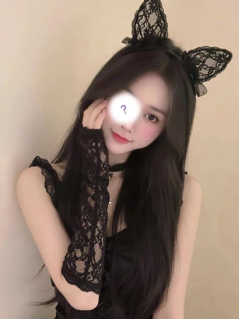 Trúc Nhi Baby kute khuôn mặt sexy cute hấp dẫn