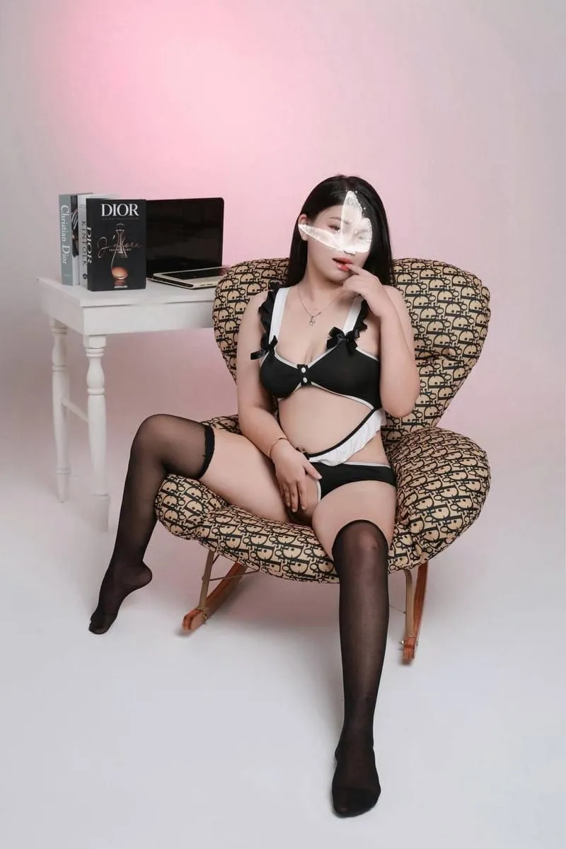 Ảnh 14 - Dâu Tây 2K2 - CHUẨN 2K2 Cute Vô Đối Khít Từ Trong Ra Ngoài