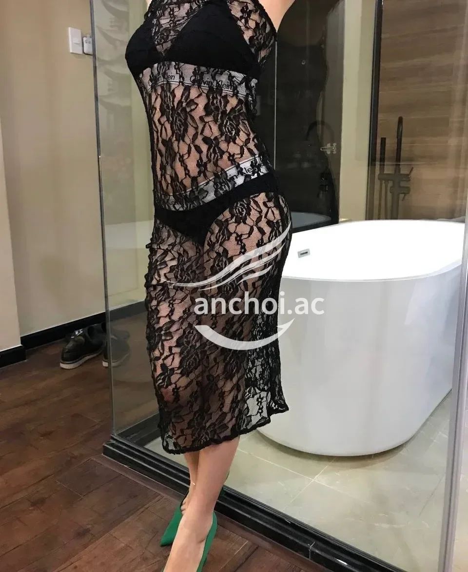 QUỲNH ANH EM NHÂN VIÊN SPA MÌNH DÂY XINH XẮN GỢI DỤC LẦN ĐẦU ĐI LÀM