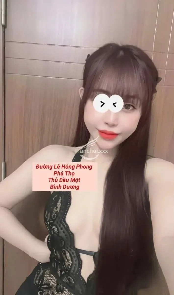 Ngọc Nhi_ Gái xinh chiều khách, body gợi cảm