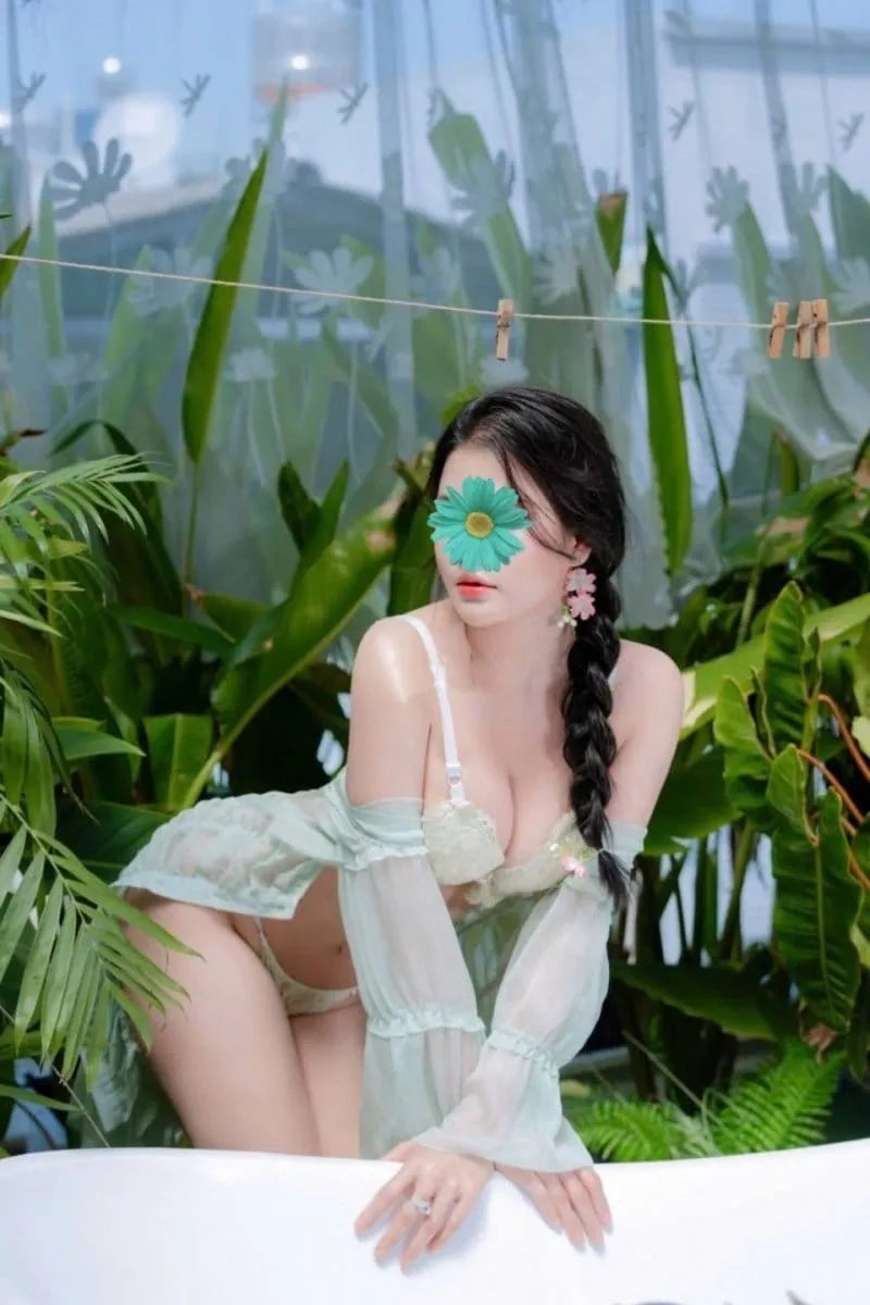 Gái gọi THANH HẰNG CỰC PHẨM HÀNG NGON BÍM HỒNG NGỌT NƯỚC VÉT CỰC PHÊ - Quận Liên Chiểu