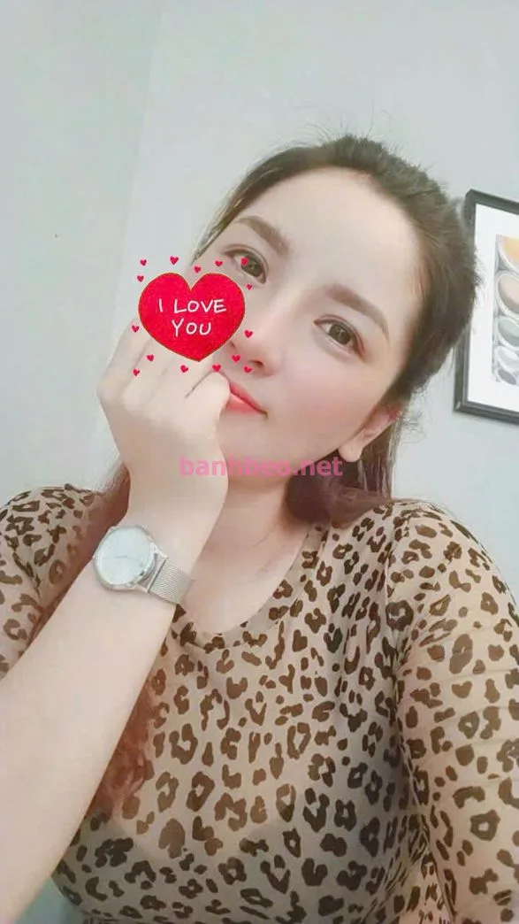 THÙY LINH _ XINH DÂM LÀM TÌNH CHUYÊN NGHIỆP