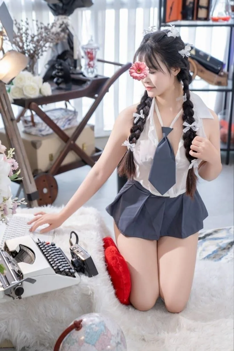 Ảnh 2 - ❤️HOT CLIP SEX❤️ BÉ HỒNG 2K2 VẺ ĐẸP TRONG SÁNG LẦN ĐẦU ĐI LÀM CỰC CHIỀU KHÁCH