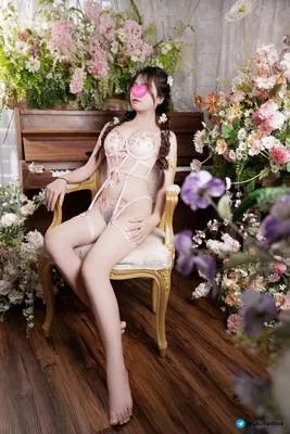Gái Non ❤ Bé Lan Ngọc 2k8 ❤ Lần Đầu Vào Nghề ❤ Xinh Đẹp Trẻ Trung Và Tận Tụy ❤ Tình Cảm