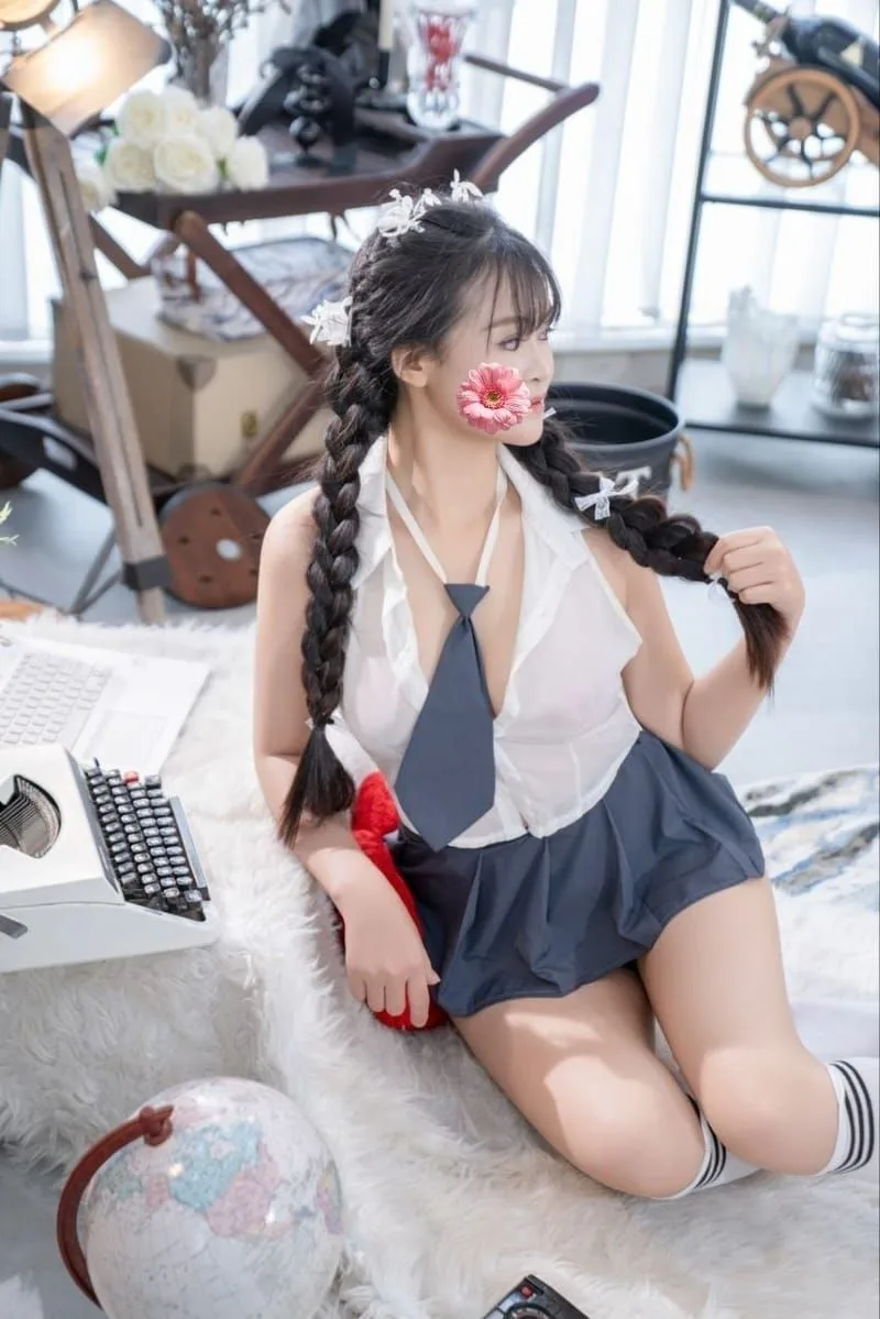 Ảnh 3 - ❤️HOT CLIP SEX❤️ BÉ HỒNG 2K2 VẺ ĐẸP TRONG SÁNG LẦN ĐẦU ĐI LÀM CỰC CHIỀU KHÁCH