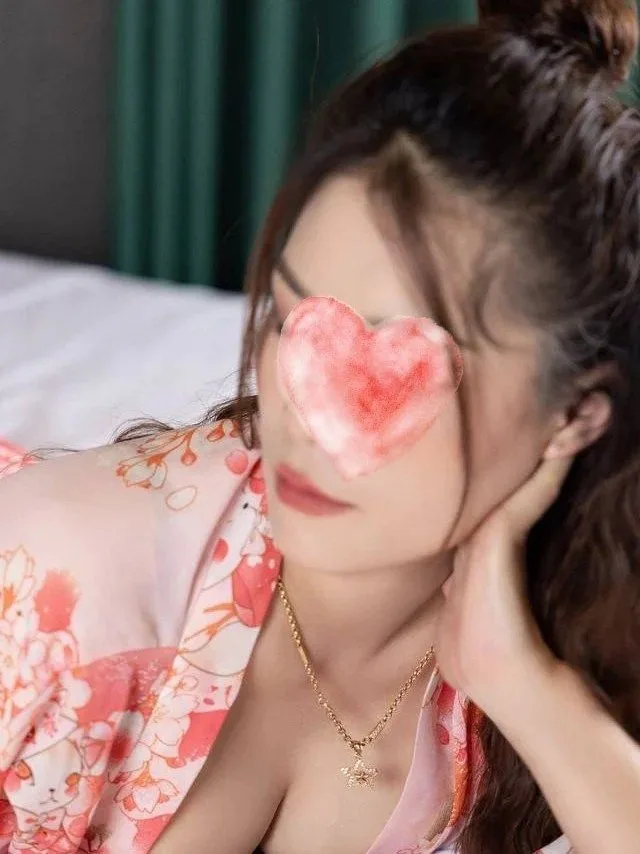 BẢO ĐAN✅HÀNG MỚI CAM KẾT NHIỆT TÌNH,CHIỀU KHÁCH TỚI BẾN BƯỚM ĐẸP