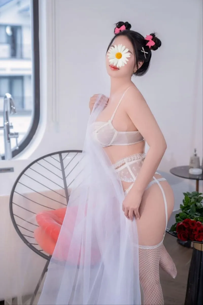 Ảnh 9 - Thảo My_ Gái xinh chiều khách, kỹ năng cực tốt
