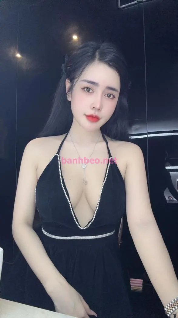 THẢO ANH 2K4 🌸♥️400k1h♥️HÀNG NON MƠN MỞN VÚ BÍM HỒNG