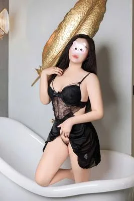KIM NGÂN CHIỀU NHƯ CHIỀU CHỒNG