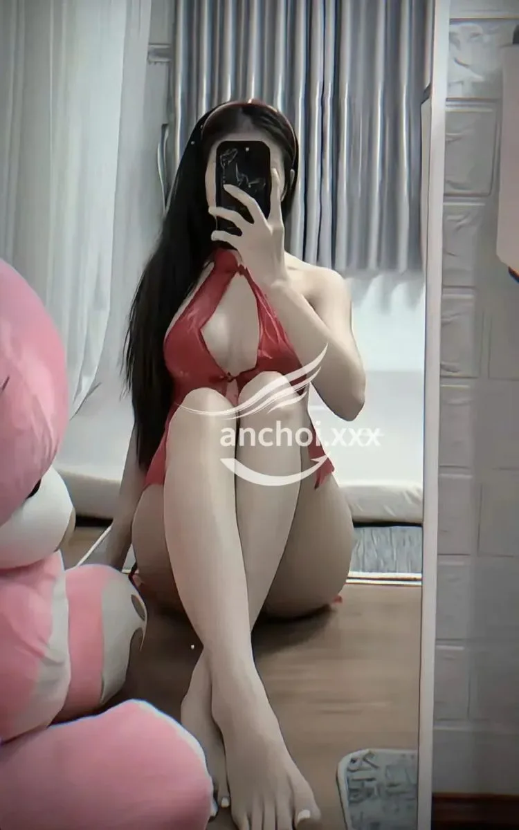 Su Su 2k6 Em Gái Xinh Xắn Ngoan Hiền Mới Bước Chân Vào Nghề