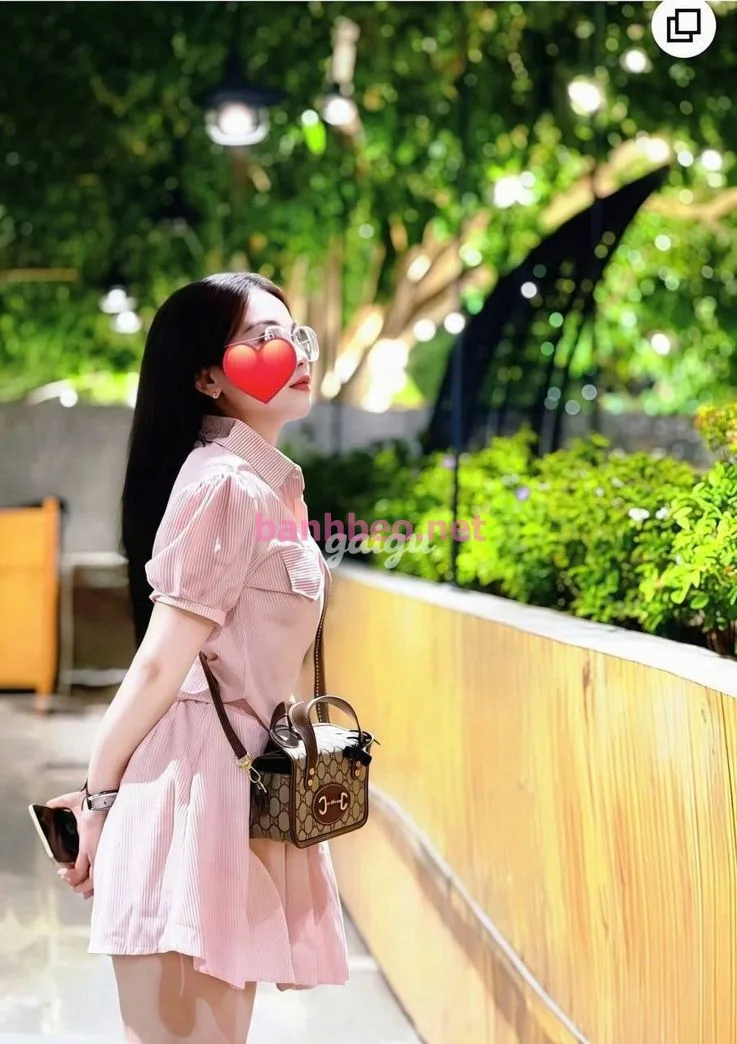 Bích Ngân. Hình ảnh chân thật 100% nhé các anh