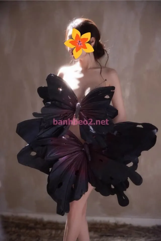 Ảnh 7 - VÂN NHI XINH DÂM ĐÁNG YÊU_ VÚ ĐẸP_MÔNG CONG