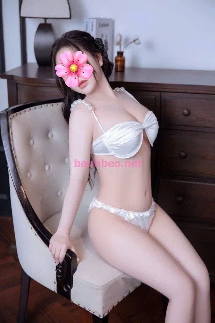 Hồng Ngọcc:XINH XẮN - LÊN ĐỈNH CỰC SƯỚNG - NGON BỔ RẺ TRẺ XINH