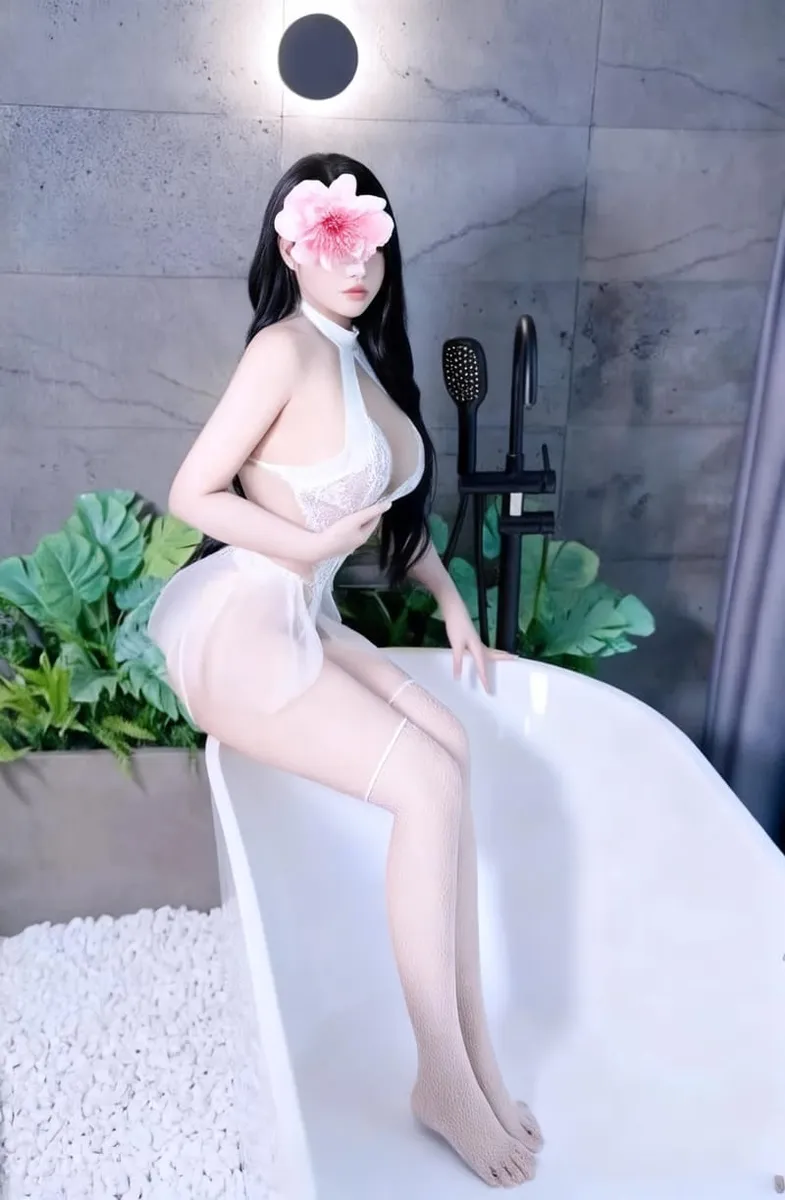 ❤️LINH NHI❤️ XINH DÂM BODY CHUẨN PHỤC VỤ NHIỆT TÌNH CHIỀU KHÁCH NHƯ NGƯỜI TÌNH
