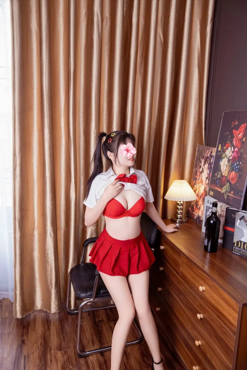 Ảnh 9 - CÚC HOA CÔ NÀNG VUI TÍNH NHIỆT TÌNH DÂM ĐÃNG
