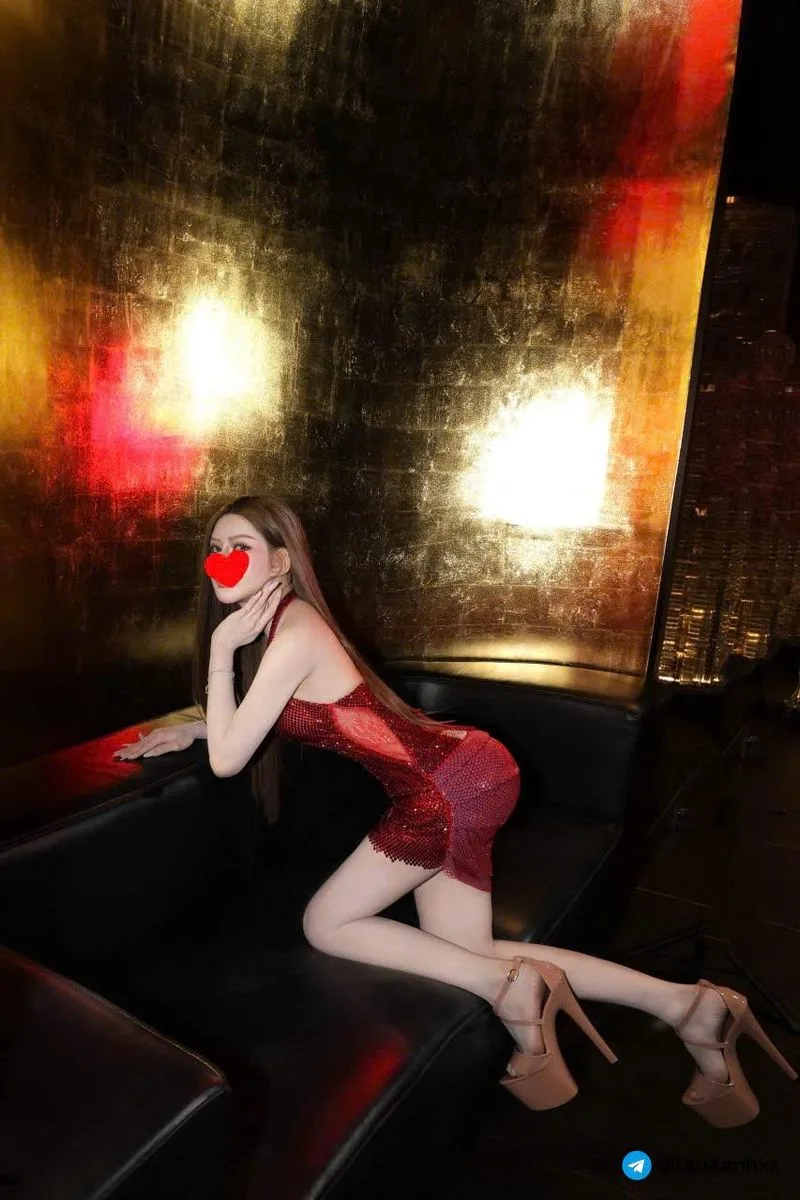 Cát Tiên_ Hotgirl xinh đẹp, body nuột như người mẫu