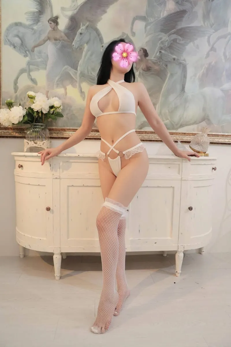 Ảnh 4 - 🌸HÀNG CAO CẤP🌸 CHI CHI HORGIRL 2k5 BABY_ CHÂN DÀI 1M68_MẶT XINH NHƯ THIÊN THẦN CHUẨN DÁNG SIÊU MẪU