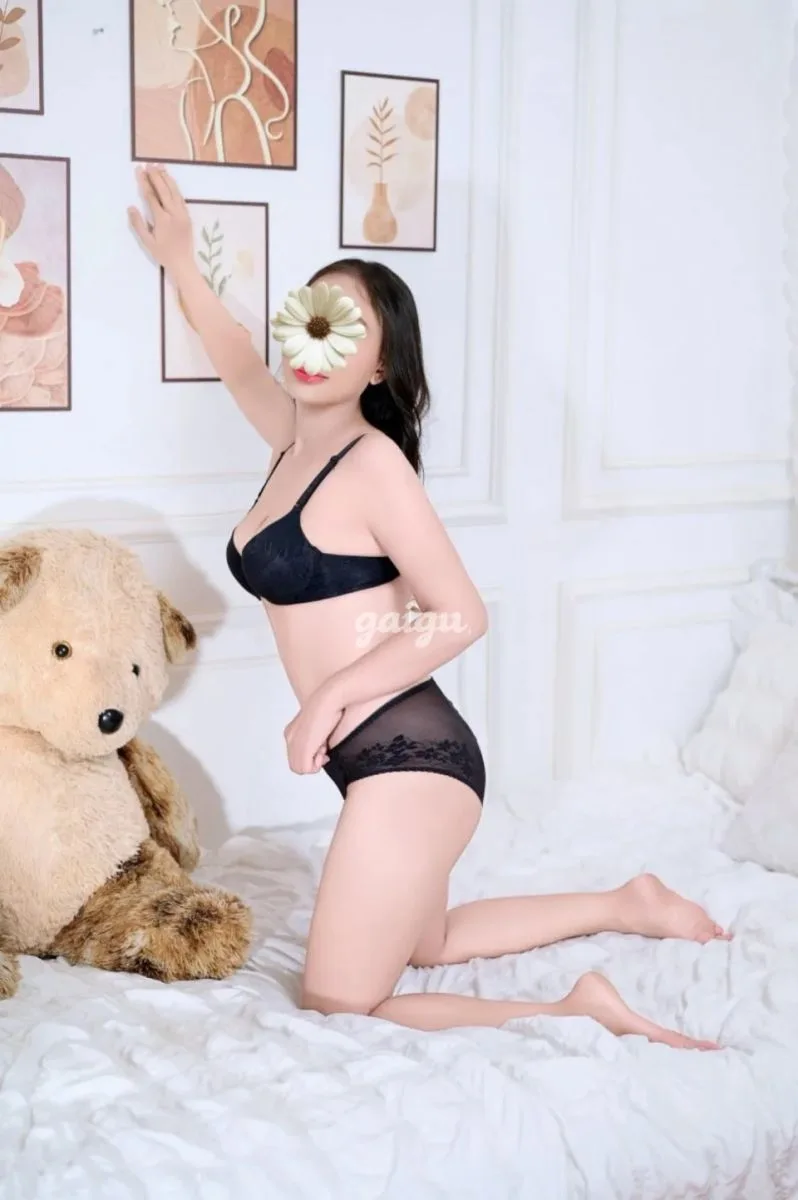 Ảnh 5 - YẾN NHI - CHUYÊN CƠ CỰC DÂM LÁI CỰC ĐẦM