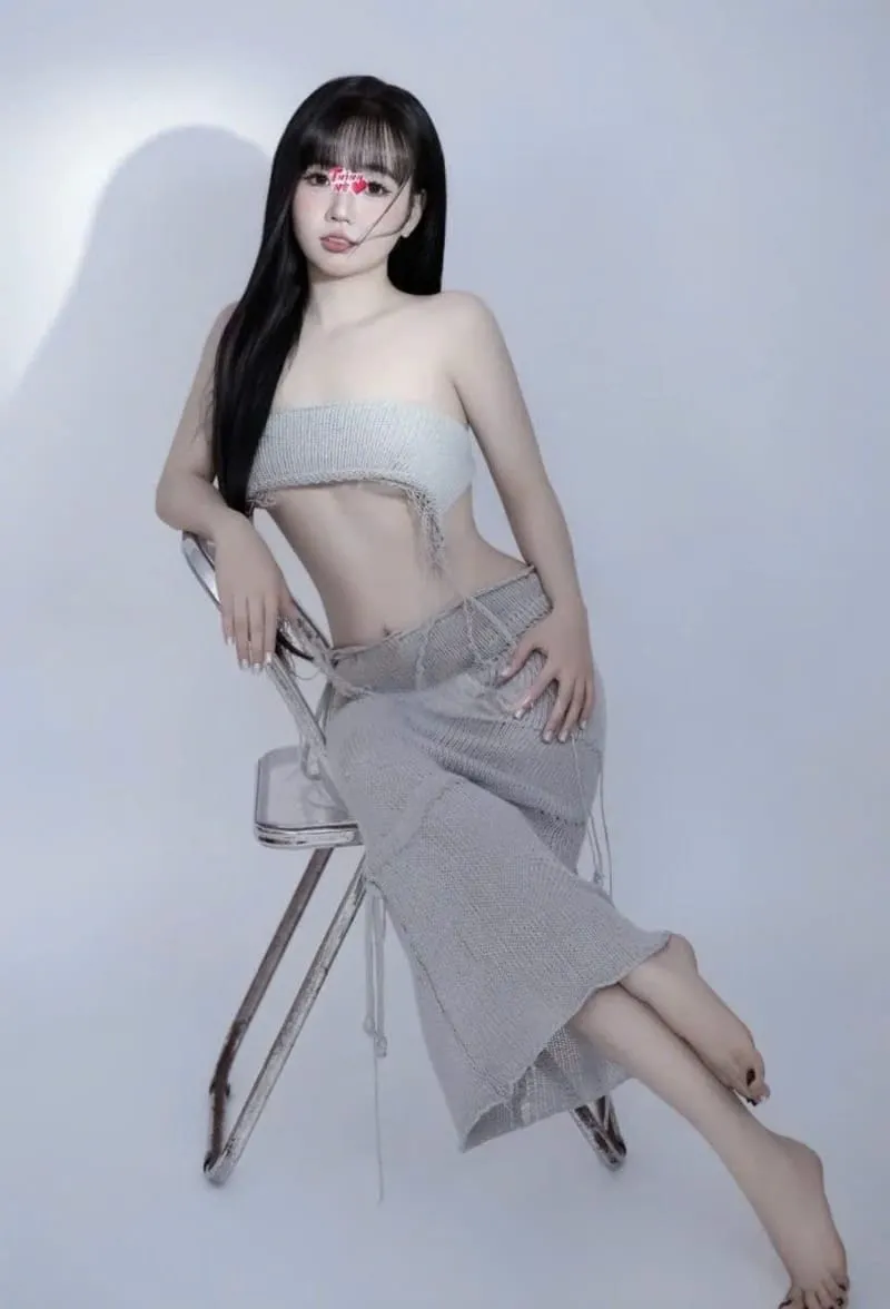 Ảnh 10 - MỸ LINH - HOT GIRL NGỌT NGÀO QUYẾN RŨ GẦM CAO MÁY THOÁNG