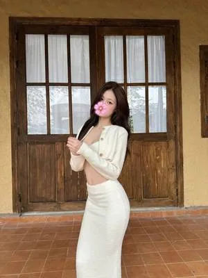 ☀️THANH THUÝ✨☘️❤️✨BODY SEXY NÓNG BỎNG☀ÁNH MẮT ĐƯA TÌNH BIỂU CẢM DÂM ĐÃNG KHI LÀM VIỆC MỘT E HÀNG ĐẬM CHẤT DÂM CHIỀU CHUỘNG☀️☀️
