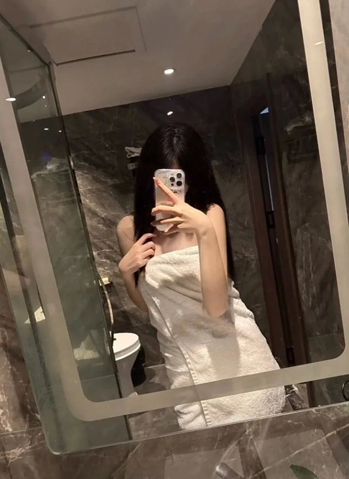 Ảnh 2 - NHÃ TRINH xinh ngoan yêu của anh 🔥🔥 cam kết đẹp chuẩn hình 100% nhé anh em, em chỉ nhận khách trẻ