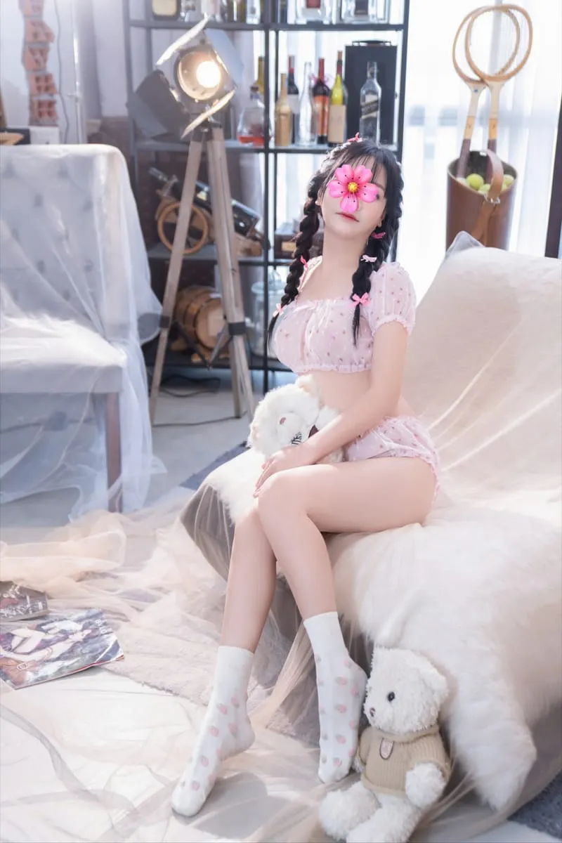 Ảnh 8 - Bé Trang _ Mông nẩy làm tình thì phê sướng tê người