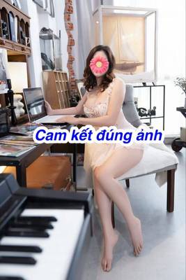 TÚ VÂN DÁNG CAO, MÔNG NỞ, VÚ TO NGON,BÚ LIẾM MIỆT MÀI