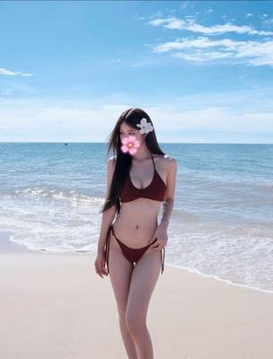 KHÁNH LY_ XINH DÂM PHỤC VỤ VUI VẺ