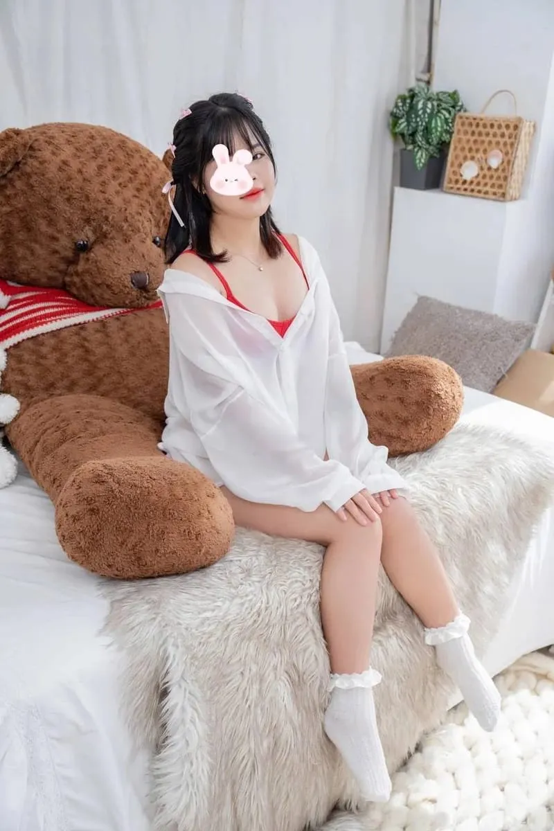 Ảnh 4 - HOT TEEN 2K5 ❤️YẾN NHI❤️ THIẾU NỮ TINH NGHỊCH, SV CHU ĐÁO