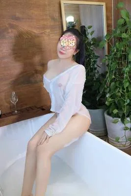 💋Hót Diệp Khanh 💋 Mình dây xinh tươi vú chắc mông cong bao phê