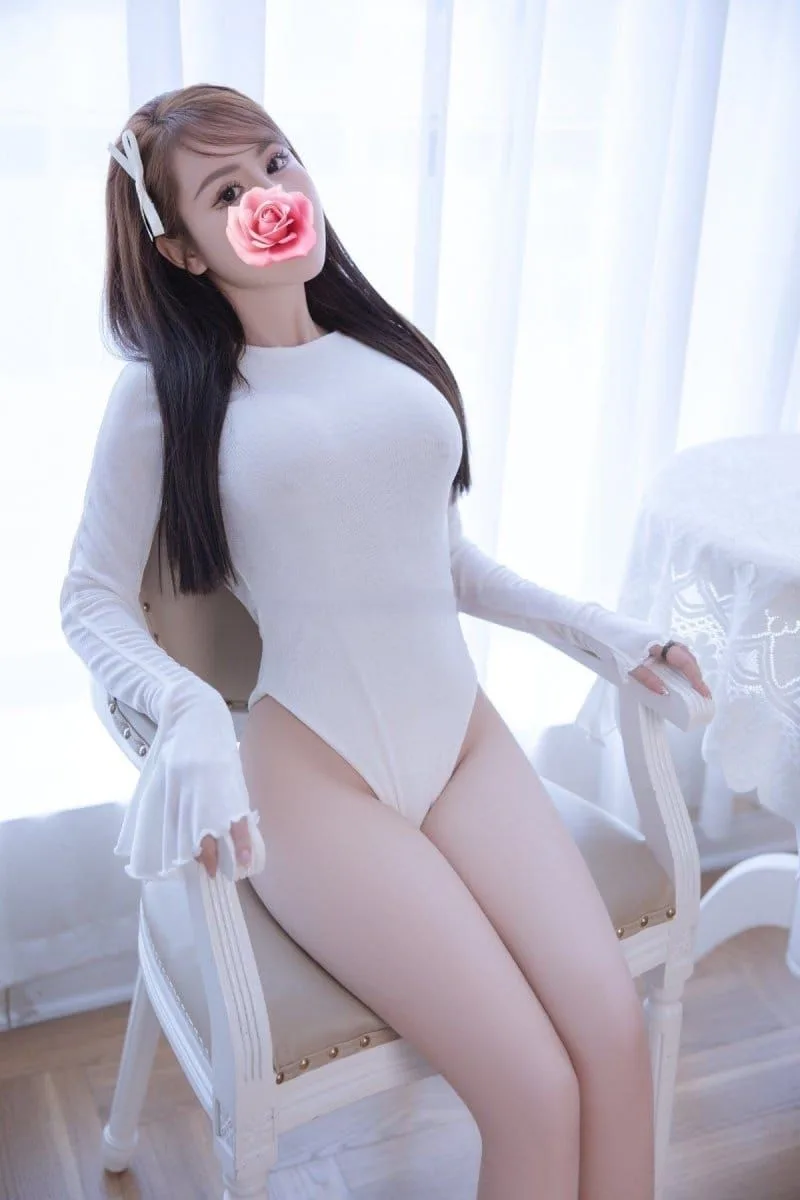 MIU XX - VŨ TÔNG PHAN - MẶT XINH - DA TRẮNG