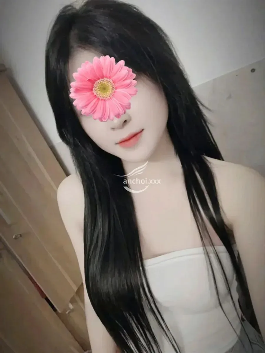 BÉ GẤU XINH NON MƠN MỞN.