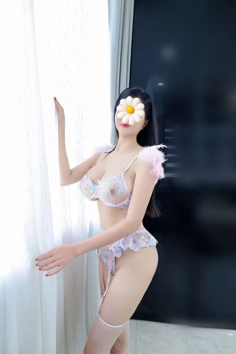 Ảnh 4 - ❤️CLIP SEX HOT❤️ BÉ THU THỦY XINH XẮN CHÂN DÀI VÚ BƯỚM RẤT KHÍT LÀM TÌNH BÚ LIẾM BAO PHÊ NHƯ PHIM SEX NHẬT