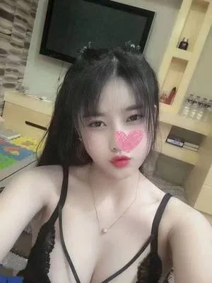 KIỀU TRANG 2k3 [TOP YÊU THÍCH] mặt đẹp dáng xinh ngực xịn_ kỹ năng làm tình xuất sắc