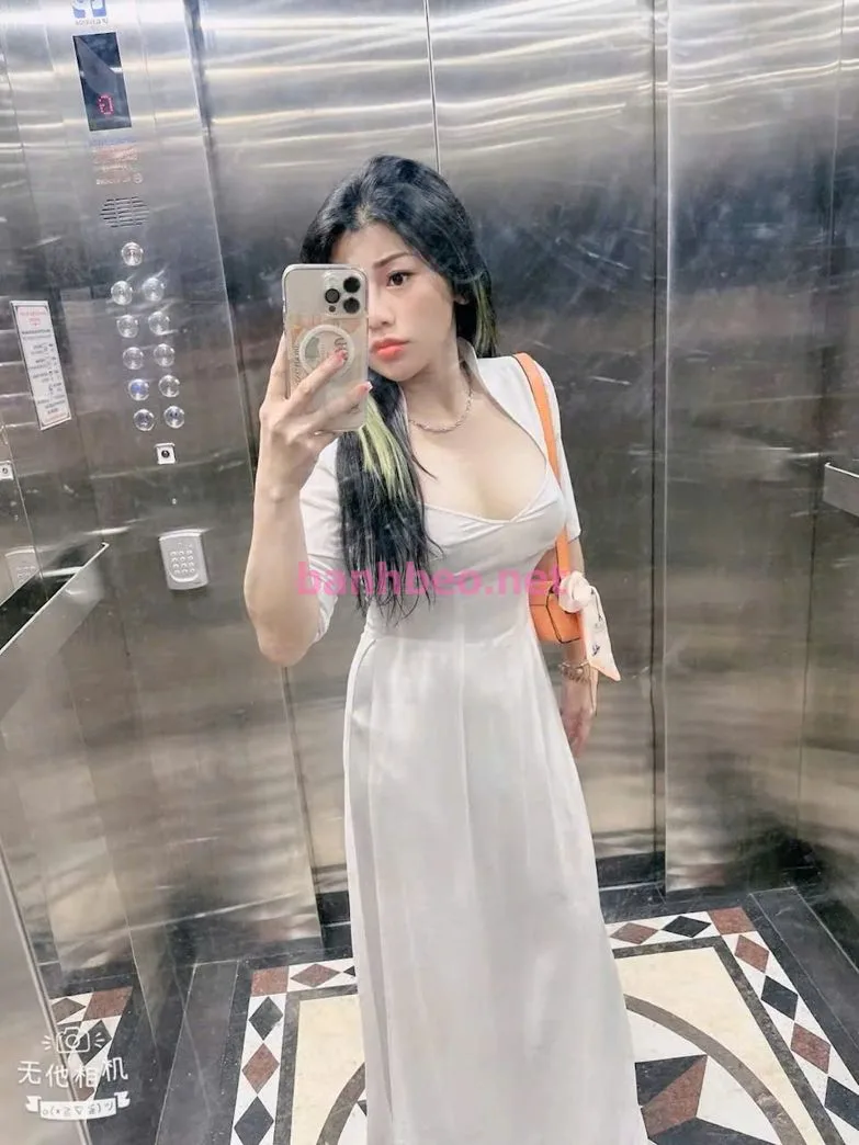 GÁI DÂM VY VY _ HÀNG NGON CHẤT LƯỢNG GIÁ QUÁ RẺ LUÔN AE