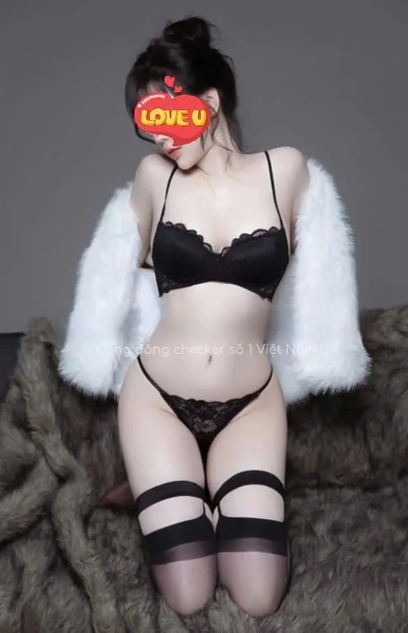 💕 Quỳnh Anh 💕Em gái mỹ miều, nhẹ nhàng, dễ vỡ