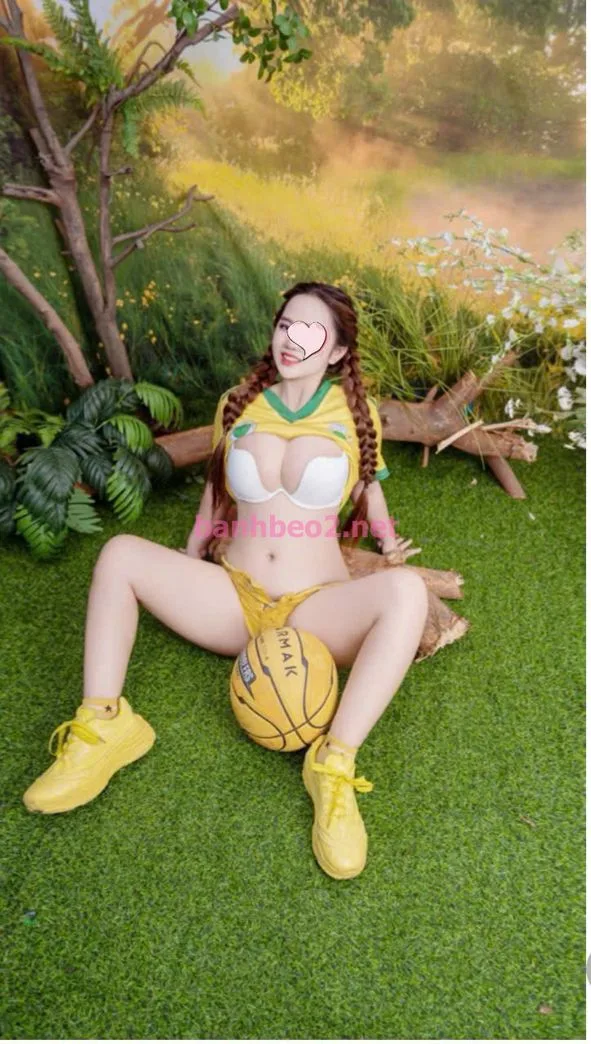 BẠCH TUYẾT NGOAN NGON YÊU