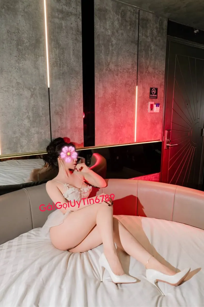 Ảnh 8 - Hotgirl Gymer❤️QUỲNH NHI❤️Trẻ Xinh Da Trắng Body Cao Ráo Mình Dây Vú Đẹp-Vui Vẻ Nhiệt Tình