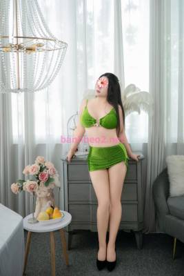 Hân Hân_ Gái xinh chiều khách, làm tình cực phê