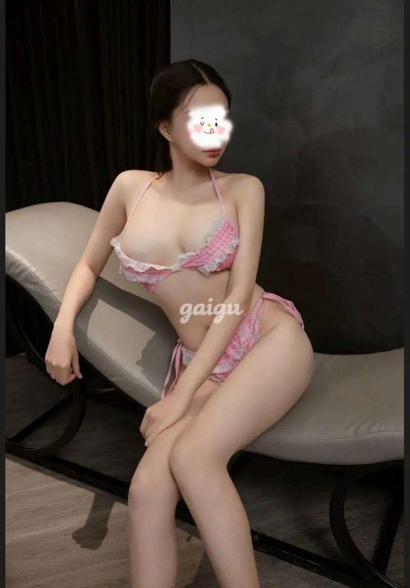 Ảnh 6 - Ny Ny_ Gái xinh chiều khách, body nóng bỏng