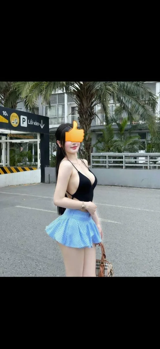 Tiểu thư xinh đẹp tỷ tỷ giá 500k
