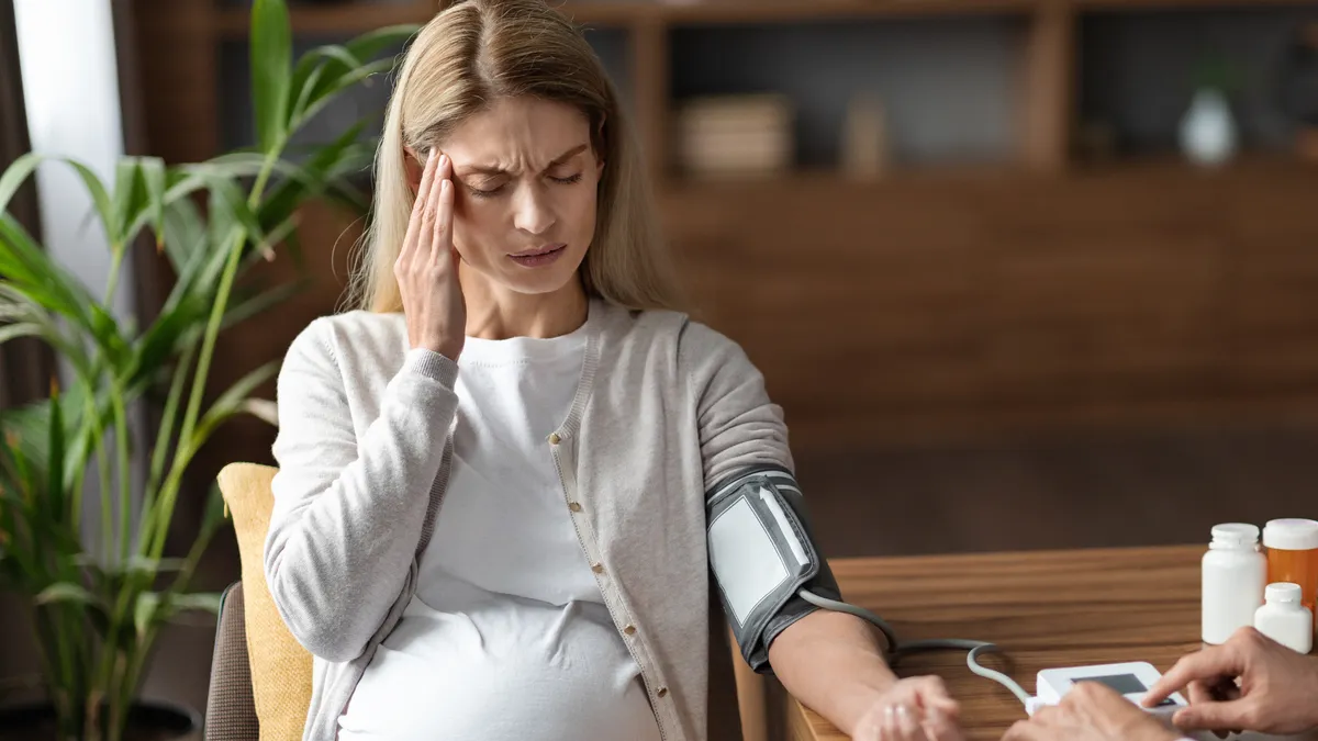 Phụ nữ mang thai bị Lupus phải làm gì để đảm bảo an toàn?