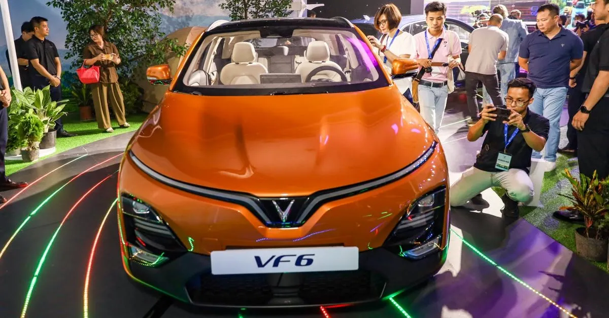 VinFast VF 6 ra mắt Việt Nam: Tầm vận hành gần 400km, là bom tấn phân khúc SUV hạng B sắp mở bán