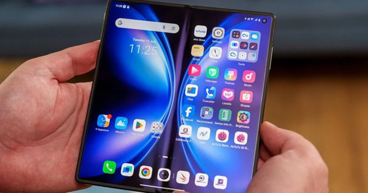 vivo X Fold6 lộ thời điểm ra mắt: Pin tới 7.000 mAh, camera 200 MP, dùng chip Dimensity 9500