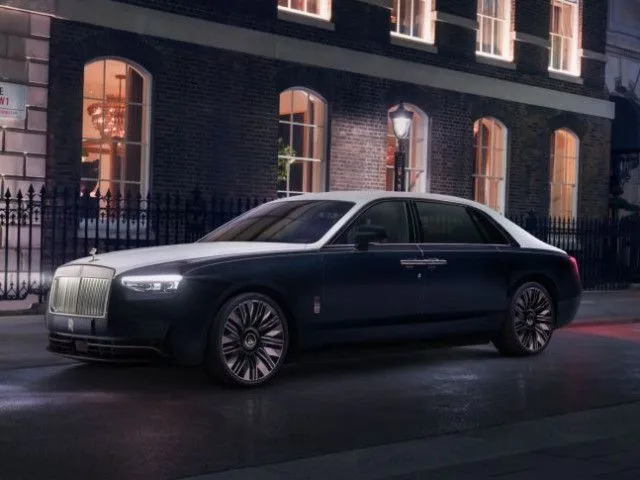 Rolls-Royce ra mắt Ghost Savile Row độc bản, lấy cảm hứng từ nghệ thuật may đo cao cấp Anh Quốc