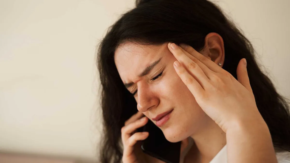 Vì sao nhổ răng khôn bị đau thái dương? Nguyên nhân và cách xử lý