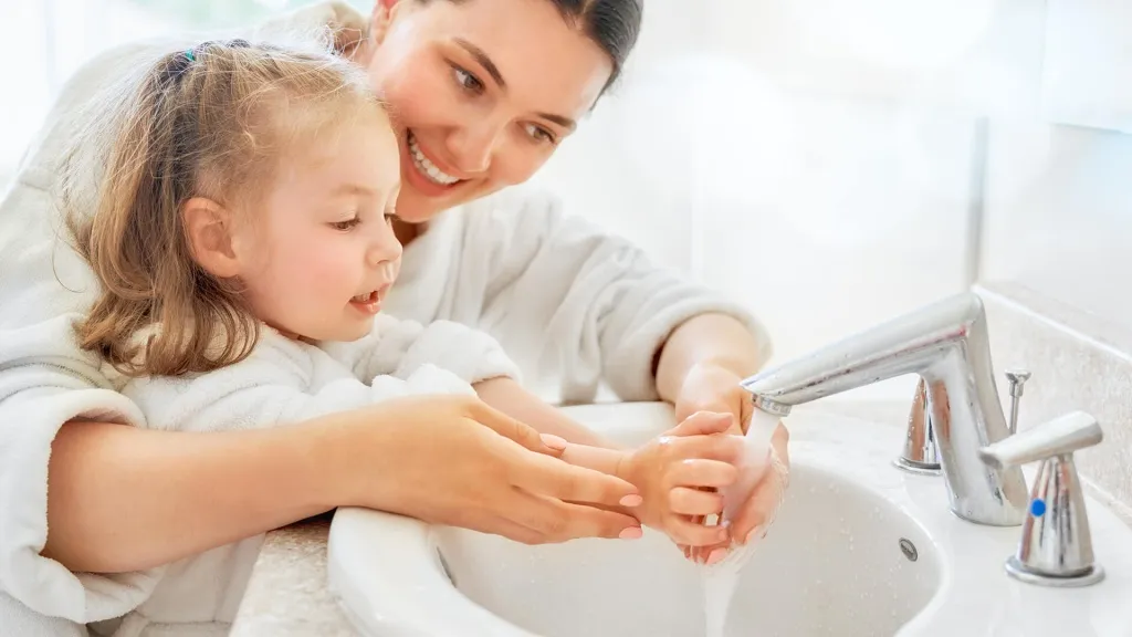 Bạn đã biết rõ các bước rửa tay cho trẻ mầm non chưa?