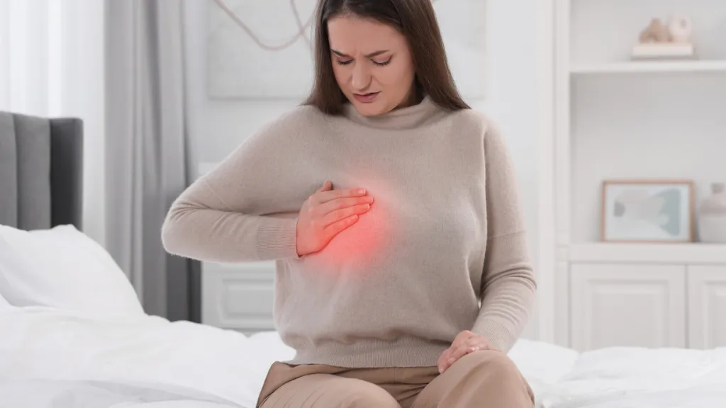 Tiết dịch núm vú là gì? Cảnh báo, nguyên nhân và cách xử lý sớm