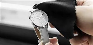 Cách tự vệ sinh đồng hồ đeo tay tại nhà cực đơn giản, chuẩn xác nhất